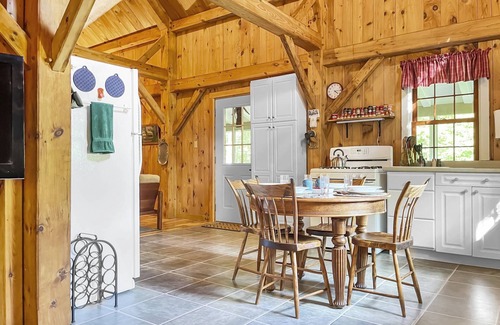 Rumney House | Hounds Nest: Community Decks on Stinson Lake, Dogs Ok, Central AC, Fire Pit, Fast WiFi & more