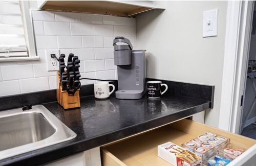 Mobile Apartment | Hour From Beaches Near USA Jaguars' Campus!! ⭐️