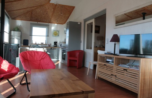 Quebriac Cottage | house red house .