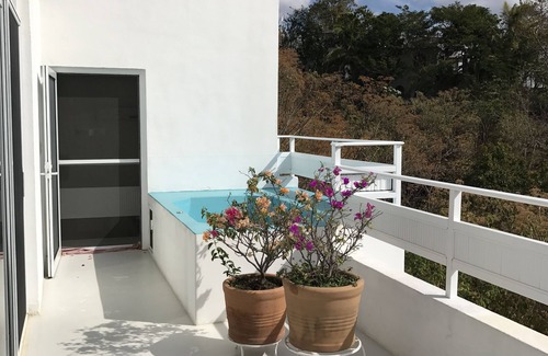 Puerto Angel House | House 100 meters from the Pantheon beach, with private pool and splendid atmosphere.