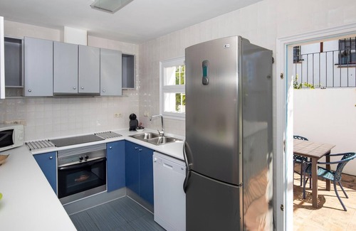 L'Estartit Villa | HOUSE 12 ADULTS SEA VIEWS