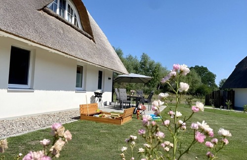 Am Salzhaff House | House 14 "Lotta" - Holiday home with sauna and fireplace