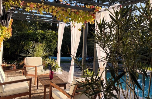 Carignan-de-Bordeaux House | House 155m2 with garden - close to shops - for rent from 1 to 8 months