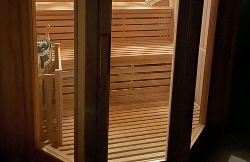 Guilers Villa | House 165 m2/9 people + Jacuzzi + Sauna Proxi Brest