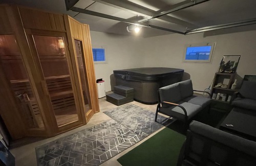 Guilers Villa | House 165 m2/9 people + Jacuzzi + Sauna Proxi Brest