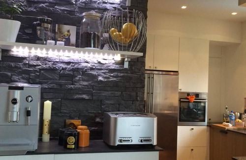 Fontainebleau House | House 1903 FONTAINEBLEAU, 70 km south of Paris