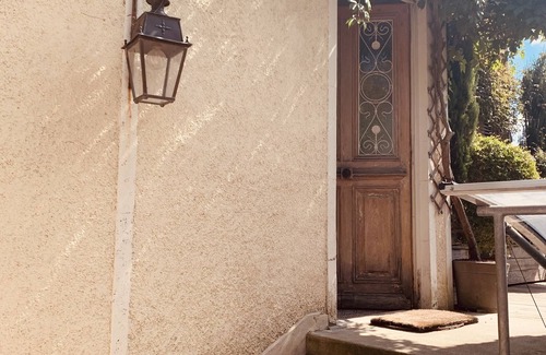 Fontainebleau House | House 1903 FONTAINEBLEAU, 70 km south of Paris