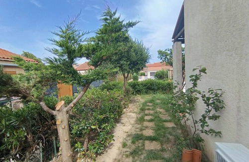 Sainte-Marie-la-Mer House | House 2 bedrooms with garden near beach