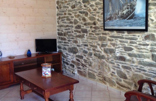 Plomodiern Cottage | House 2 people with sea view 600 meters from the beaches