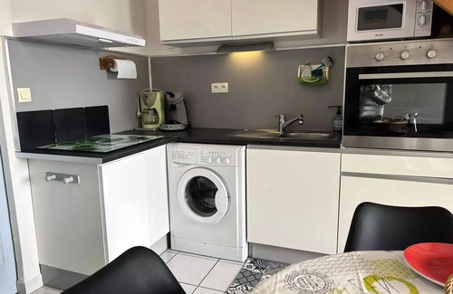 Saint-Pierre-la-Mer Villa | House 2 rooms mezz 5 sleeps SAINT PIERRE LA MER