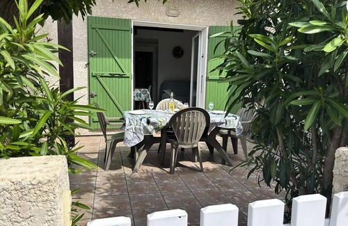 Saint-Pierre-la-Mer Villa | House 2 rooms mezzanine 5 beds SAINT PIERRE LA MER