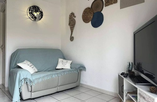 Saint-Pierre-la-Mer Villa | House 2 rooms mezzanine 5 beds SAINT PIERRE LA MER