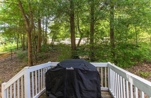 Leesburg House | House # 29 -Castaway (Pet Friendly)