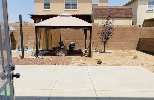 Westgate Heights House | House 3 bd 2.5 bathrooms