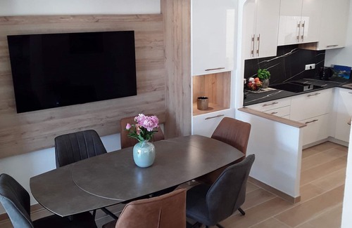 Sainte-Maxime House | House 3 bedrooms/2 bathrooms/Garden/2 Terraces/Jacuzzi/Pool/2 Tennis/Bowling pitch/Garage