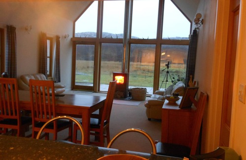 Achmelvich Cottage | House 300 Metres From Achmelvich Beach located on the North Coast 500.