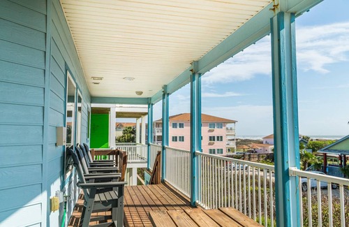 Sand Point House | House ∙ 4 bedrooms ∙ 12 guests
