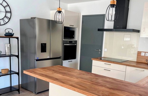 Saint-Coulomb House | House 4 rooms with garden in Saint-Coulomb