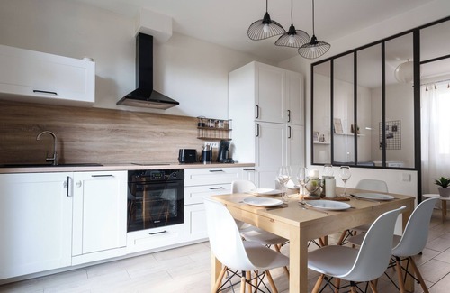 Amboise House | House 5 p hyper center Amboise #parking #terrasse