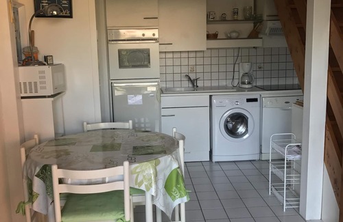 La Palmyre House | House 50 m2, terrace, enclosed garden, pine forest, private parking, shared swimming pool