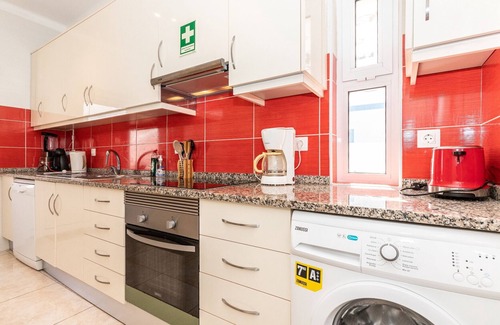 Manta Rota Ski Chalet | House 50m from the beach, patio with barbecue and fiber internet by ALGARVEMANTA (6V3)