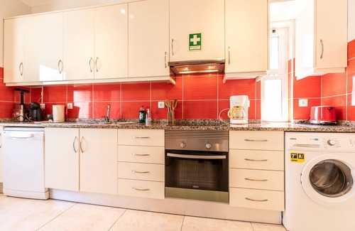 Manta Rota Ski Chalet | House 50m from the beach, patio with barbecue and fiber internet by ALGARVEMANTA (6V3)