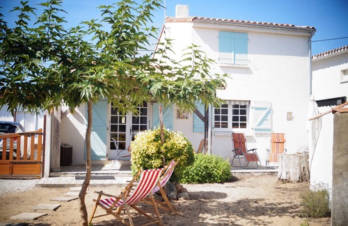 LʼAiguillon-sur-Mer House | House 6/8 people in l'Aiguillon sur Mer with enclosed garden
