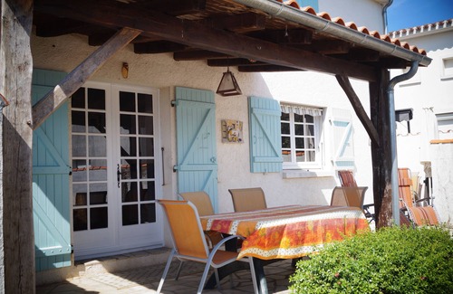 LʼAiguillon-sur-Mer House | House 6/8 people in l'Aiguillon sur Mer with enclosed garden