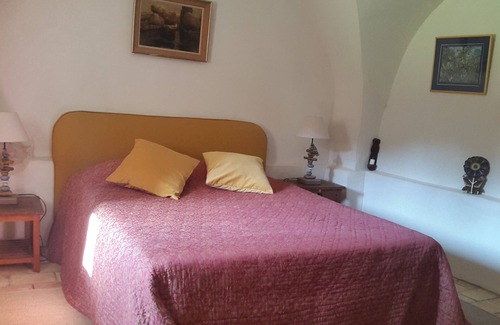 Merindol House | House adjoining a magnificent Provence farmhouse in the Luberon