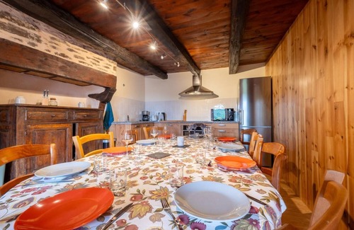 Les Salces House | House and barn complex