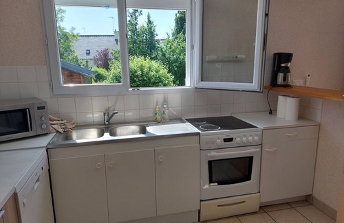 Nevez House | House and enclosed garden facing south, quiet, close to the center, 3 km from the beaches