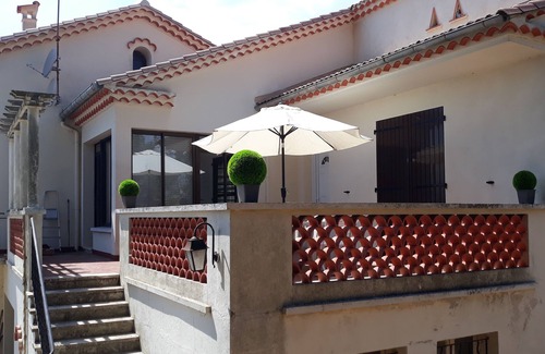 Rousson House | House and pool 6 to 8 people