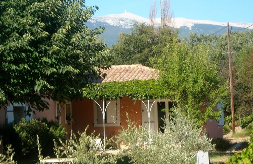 Mormoiron Villa | House at the foot of Ventoux 2 km from Bedoin among vineyard and olive trees