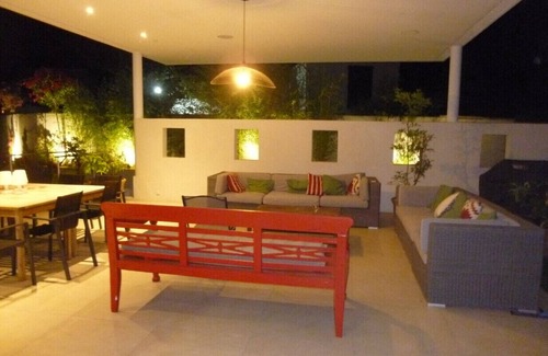 La Pointe Rouge House | House at the gateway to the calanques in a residential area