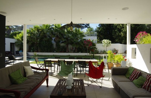 La Pointe Rouge House | House at the gateway to the calanques in a residential area