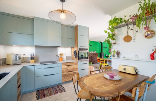 Azur House | House between land and sea