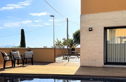 Sant Pere Pescador Ski Chalet | House Bon Relax 1 - A/C, private pool, garden, barbecue, parking. Costa Brava