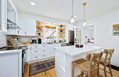 Sturgeon Bay House | House By The Bay| fire pit|movie room|yoga room