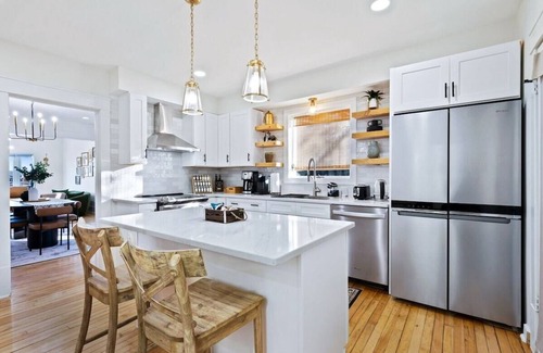 Sturgeon Bay House | House By The Bay| fire pit|movie room|yoga room
