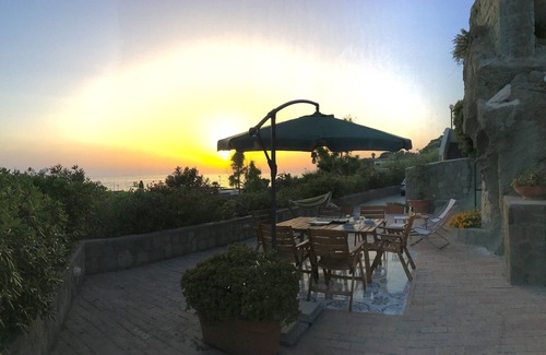Forio House | House by the sea in Ischia (Bay of Citara)
