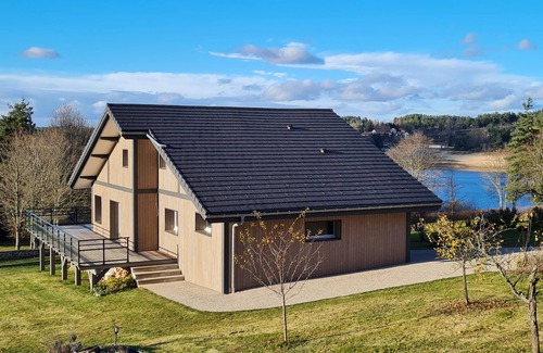 Chenereilles House | house by the water