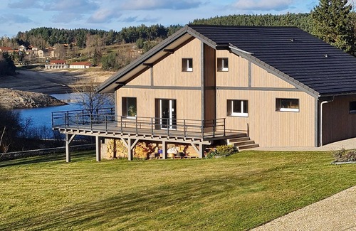 Chenereilles House | house by the water