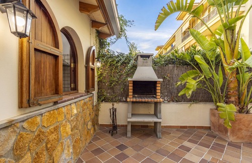 Alcudia Ski Chalet | House Can Toni