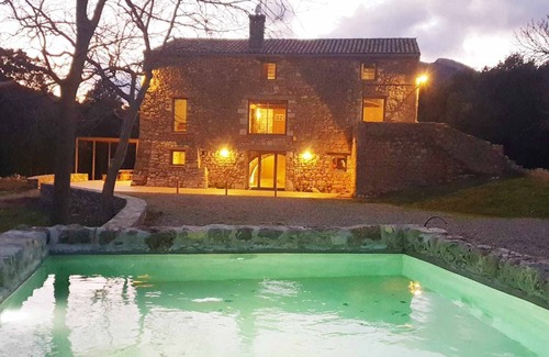 Montagut House | House in a unique natural setting! - 25 pax