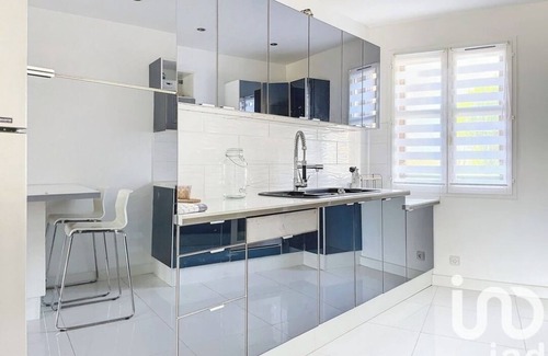 Longjumeau House | House facing south