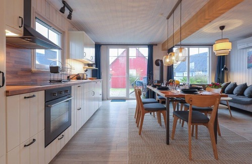 Wandlitz Apartment | House - fireplace, sauna - 6 people