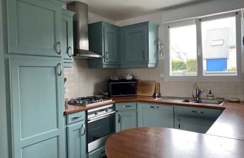 Saint-Ideuc House | House for 12 people, 6 bedrooms, 100 m from the beach with garden.