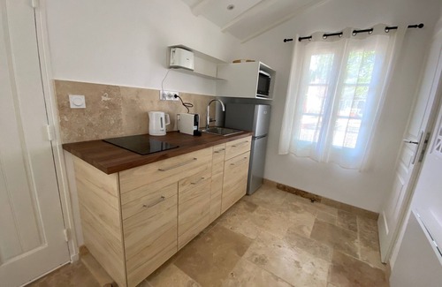 Salernes House | House for 2 people in an estate with swimming pools, tennis court and river