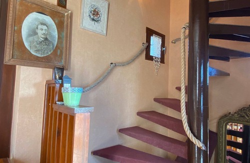 Thiers House | House for 2 to 12 people, residential area