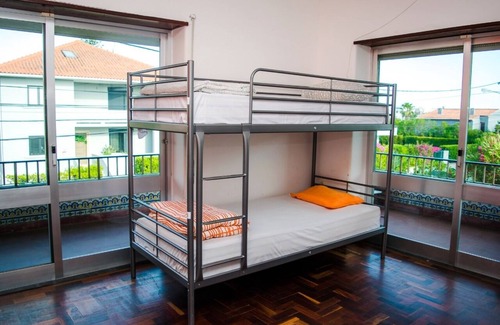 Carcavelos House | House for 24 people next to the Beach, Carcavelos